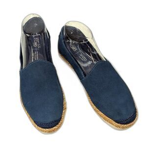 Toms Pismo Suede Flats, size 8